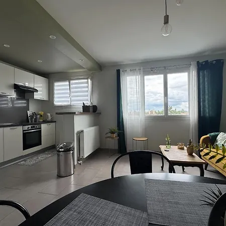 Comfortable Close To The Sea