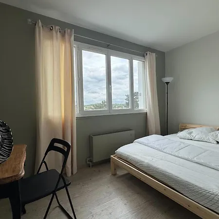 Апартаменты Comfortable Close To The Sea Уистреам